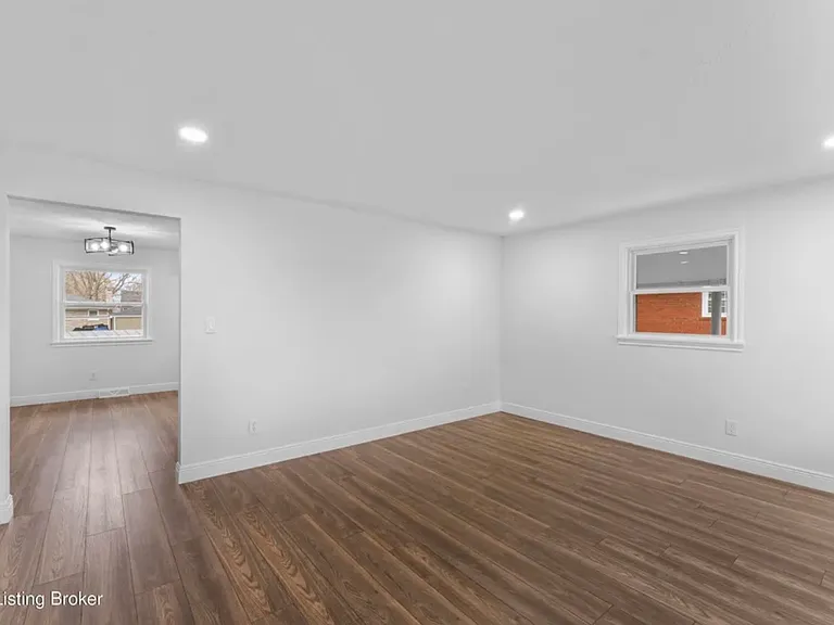 1711 Hasty Way — Photo 6