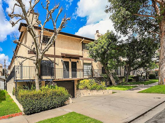 3rd image of 557 E Tujunga Ave APT E