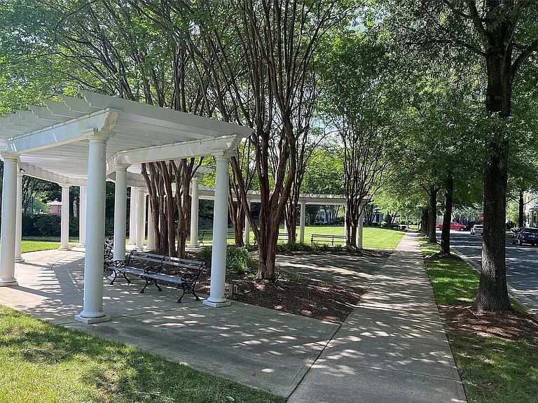 12814 Bullock Greenway Blvd — Photo 30
