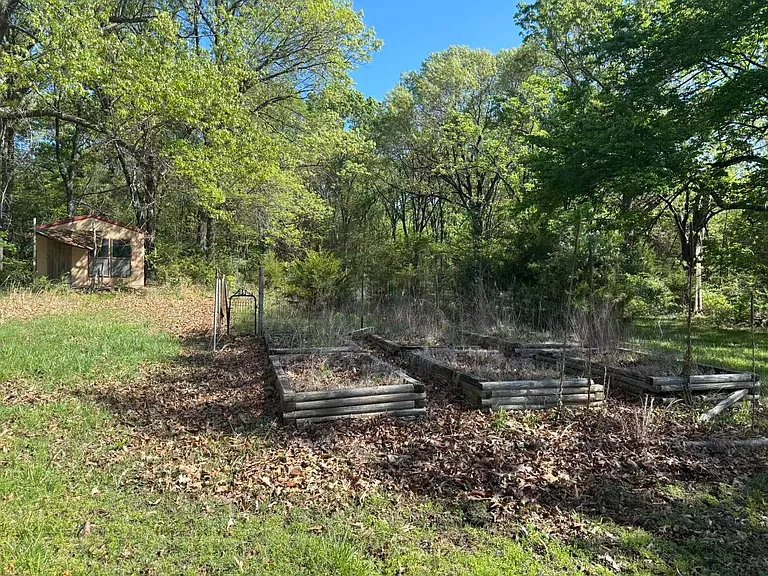 66 Hamlet Rd — Photo 55