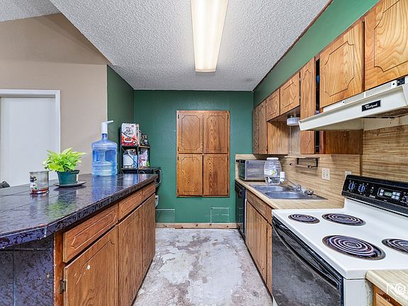 4th image of 3809 Green Meadow Dr