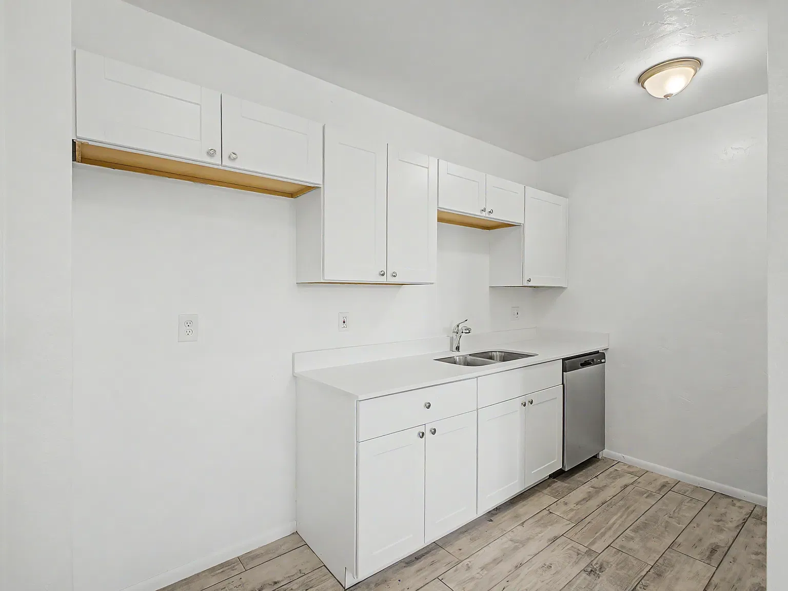 2 bed, 886 sqft, $1,195 — Photo 2