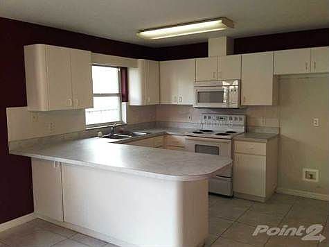 3rd image of 5103 N Lincoln Ave