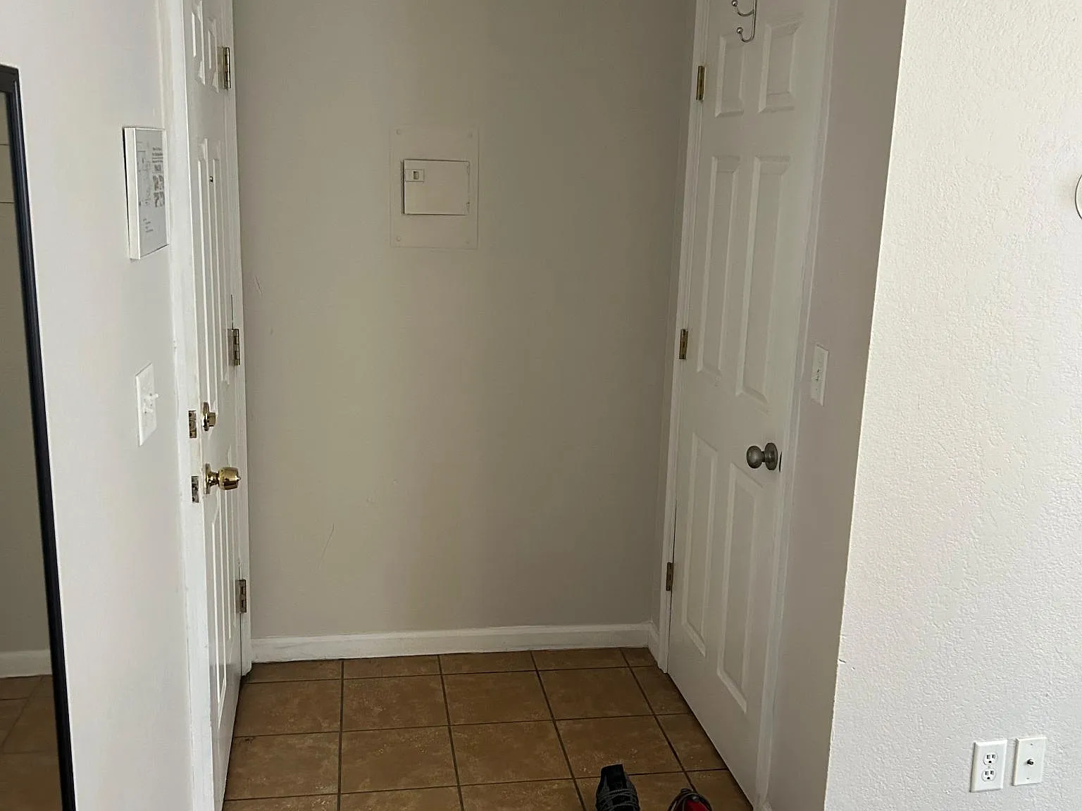 134 Clinton Ave — Photo 2