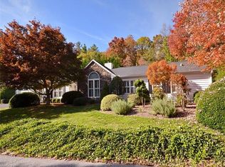 3001 Middleton Way Ct, Hendersonville, NC 28791