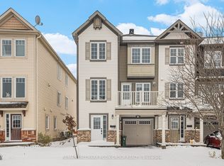 116 Sunshine Cres, Ottawa, ON K4A 0V3