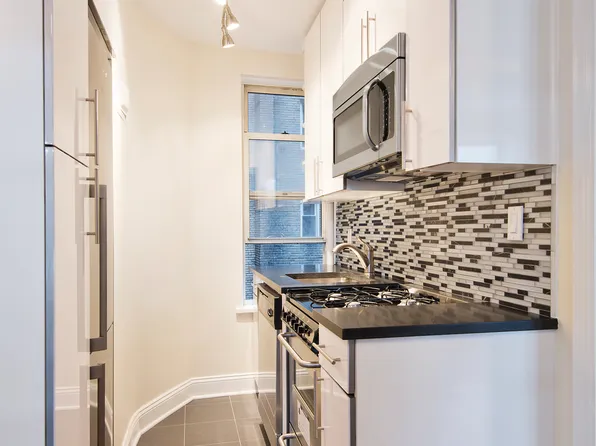 309 West 57th Street image 1 of 4