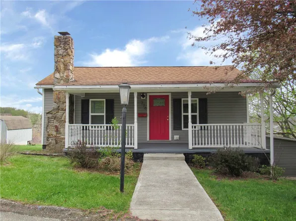 776 W Vine St, Mount Pleasant, PA 15666