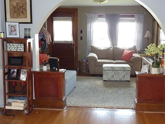 3rd image of 213 Saratoga Ave
