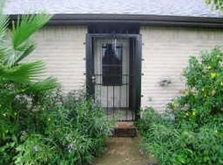 7241 Cook Rd, Houston, TX 77072