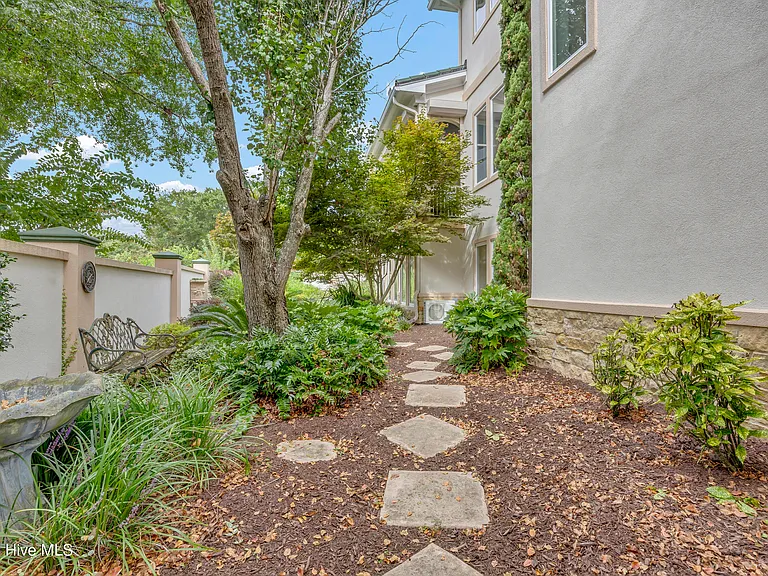 806 Paoli Ct — Photo 64
