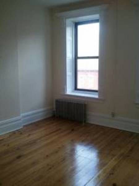 2nd image of 168 15th St #2