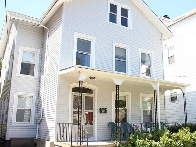 34 Cottage St #1 — Photo 1