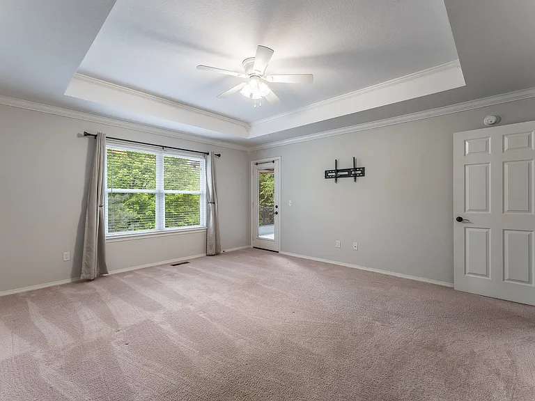 32 Latshaw Dr — Photo 22