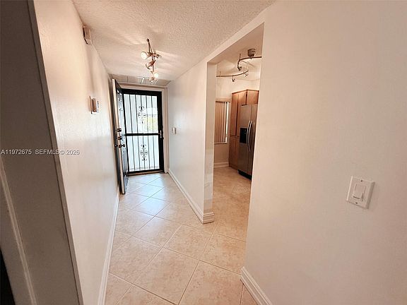 4th image of 11312 Taft St #11312