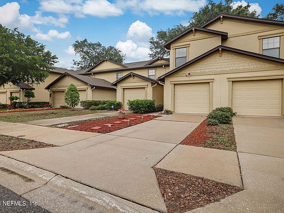 3rd image of 4765 PLAYSCHOOL Drive