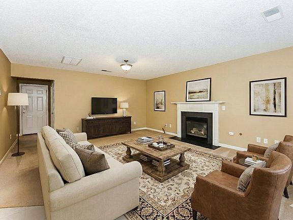 2nd image of 525 Timbermill Dr