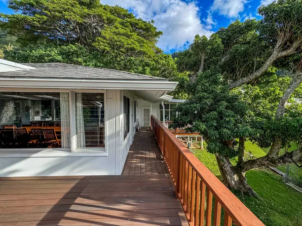 3238 Alani Dr, Honolulu, HI 96822