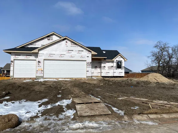 8646 E Cherrywood Ct, Wichita, KS 67226