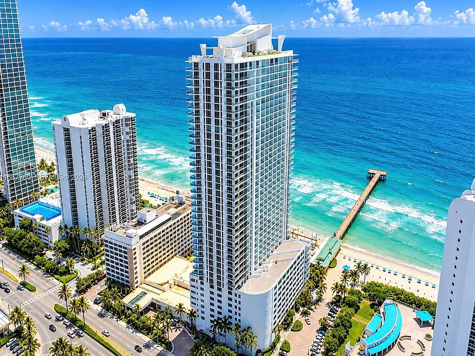 16699 Collins Ave #3009
