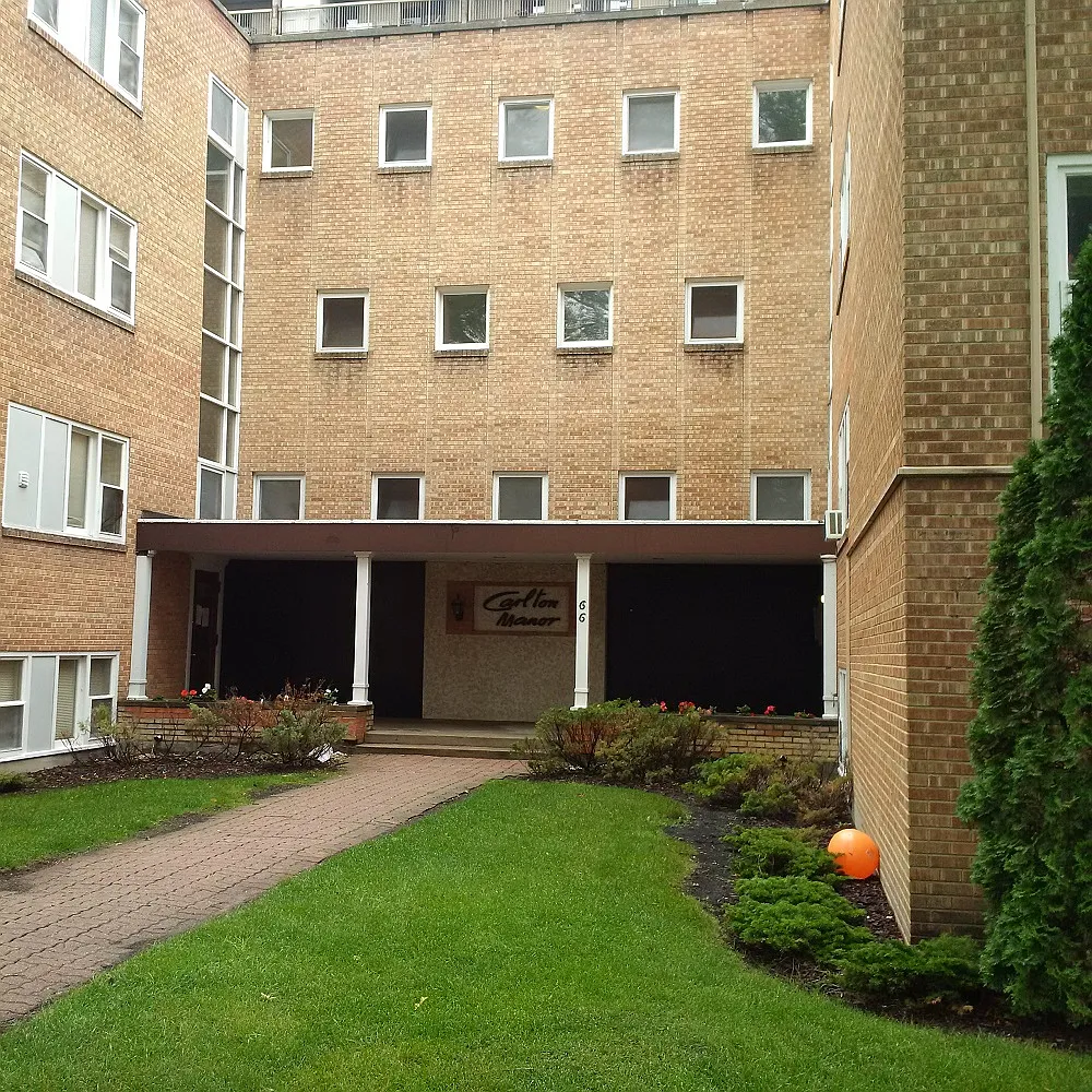 66 Carlton — Photo 1