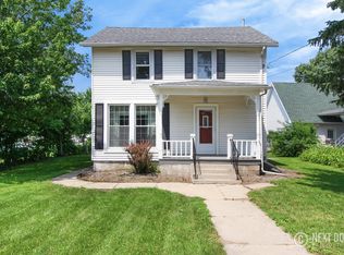 708 S Ottawa St, Earlville, IL 60518