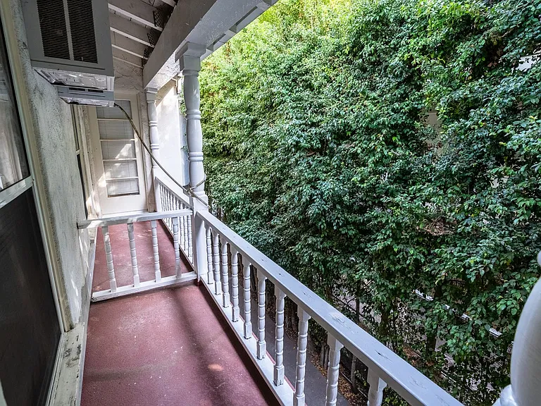 147 North Hamilton Drive — Photo 31