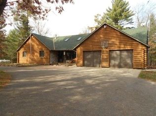 S2520 Vanhy St, Baraboo, WI 53913