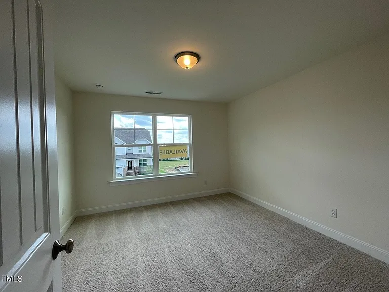 1608 Maelyn Way — Photo 10