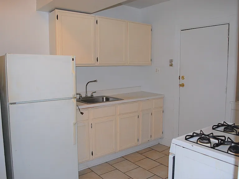 4603 N Kedzie Ave #2N — Photo 2