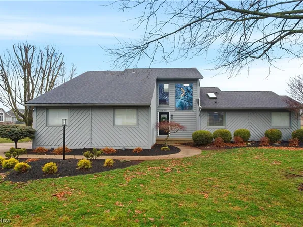5530 Brookstone St NW, Canton, OH 44718