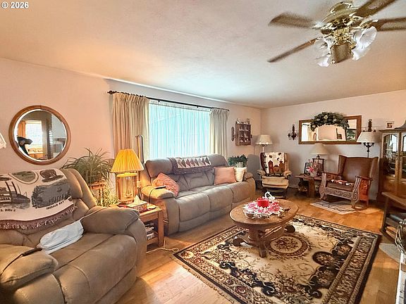 4th image of 126 Woodlane Dr