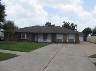 1910 Concord St, Deer Park, TX 77536