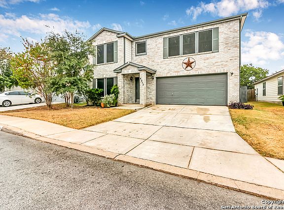 2nd image of 4015 Wisteria Way