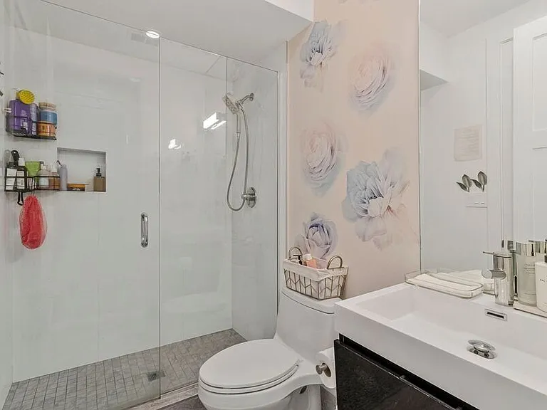 820 Kennedy St NW #2 — Photo 19