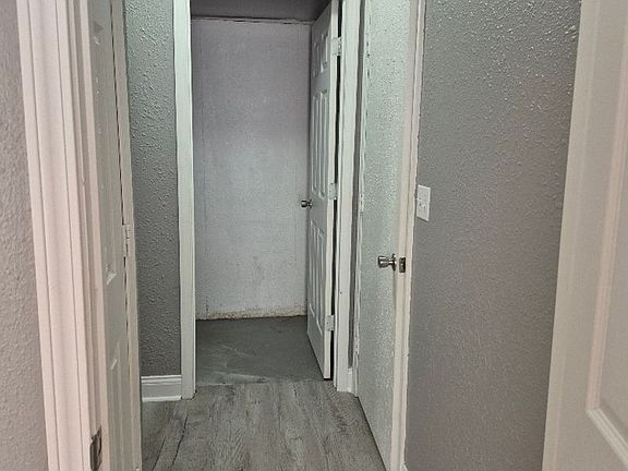 3rd image of 3926 S Redwood Dr #Townhouse 3921