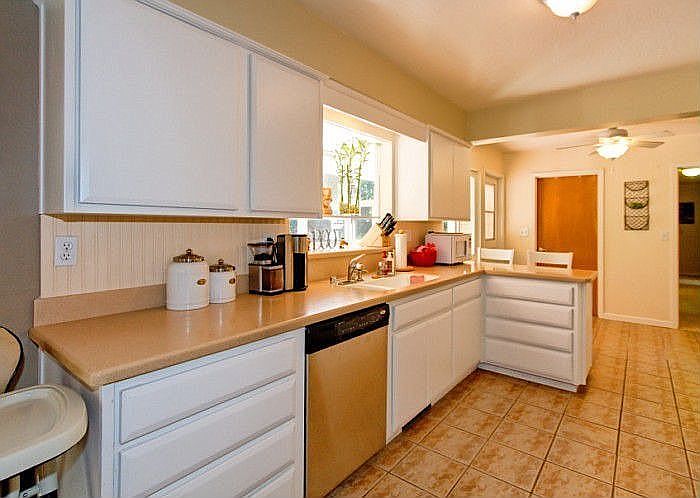 Sunny Updated Kitchen