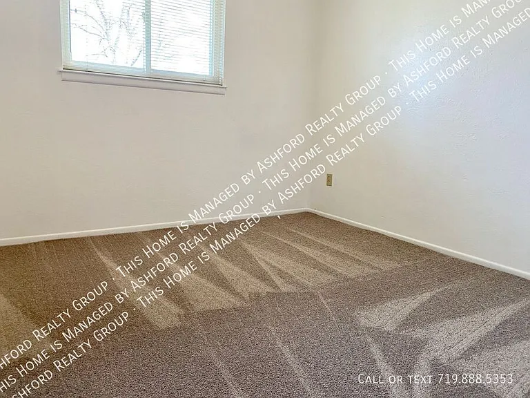 4262 N Hammock Dr — Photo 10