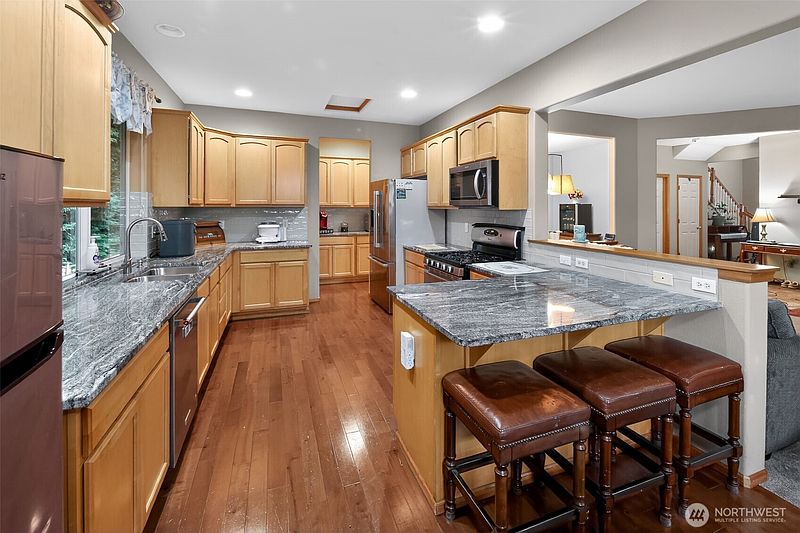 3rd image of 11221 SE 216th Street