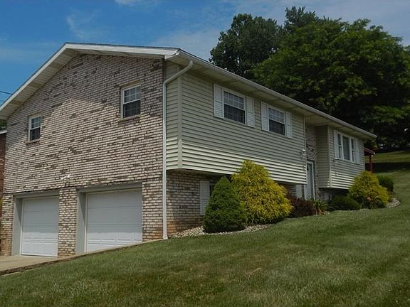 2nd image of 2052 Capital Dr