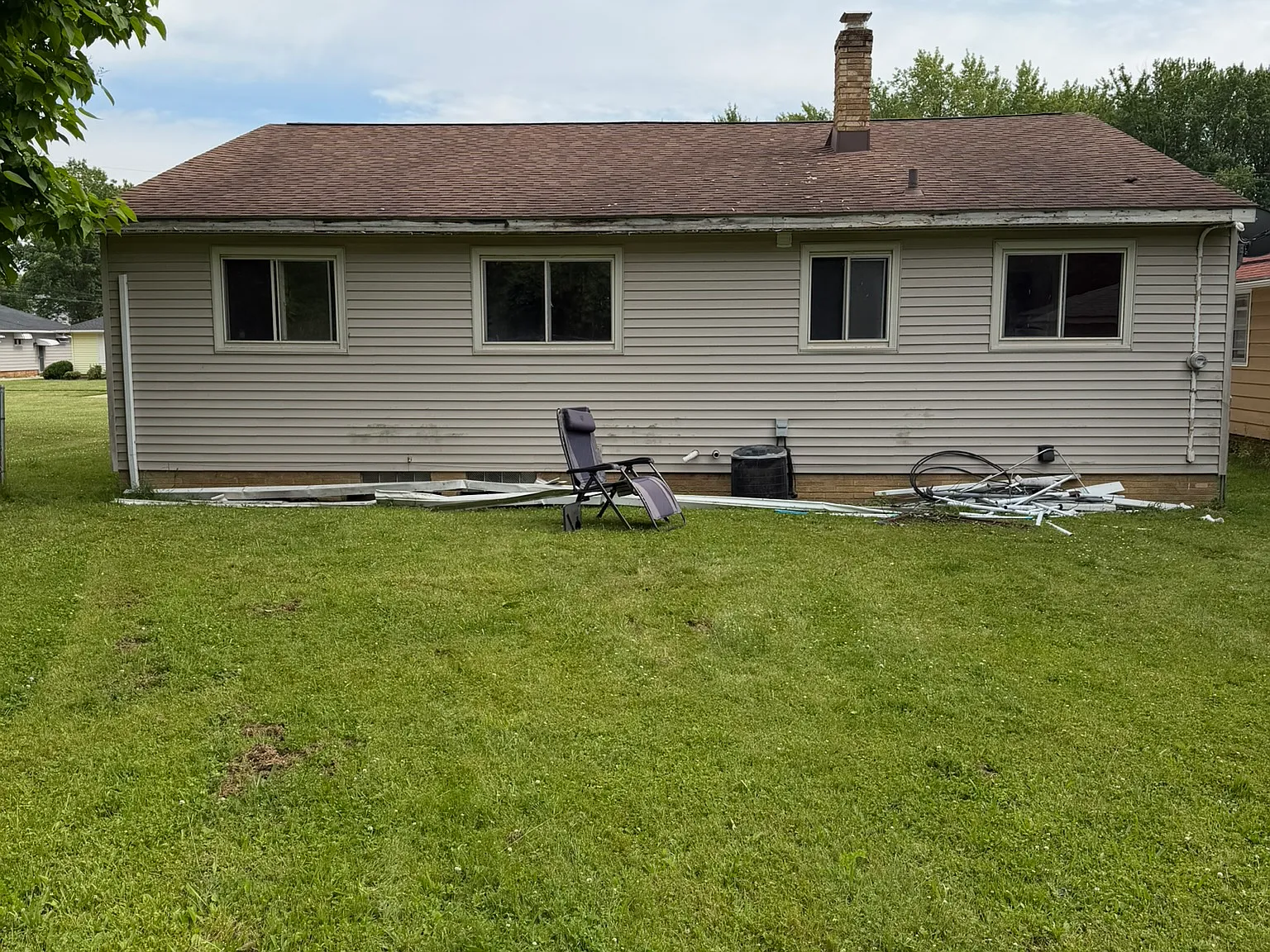 3 bed, 2.5 bath, 1320 sqft, $1,795 — Photo 2