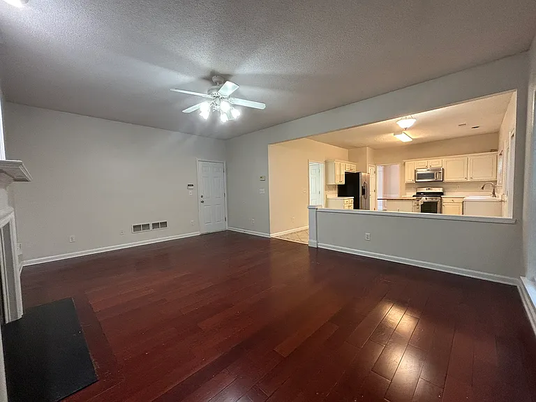 180 Sessingham Ln — Photo 18