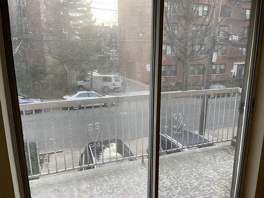 Rented by 18 REALTY | media 33