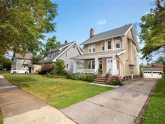4th image of 17468 Norton Ave