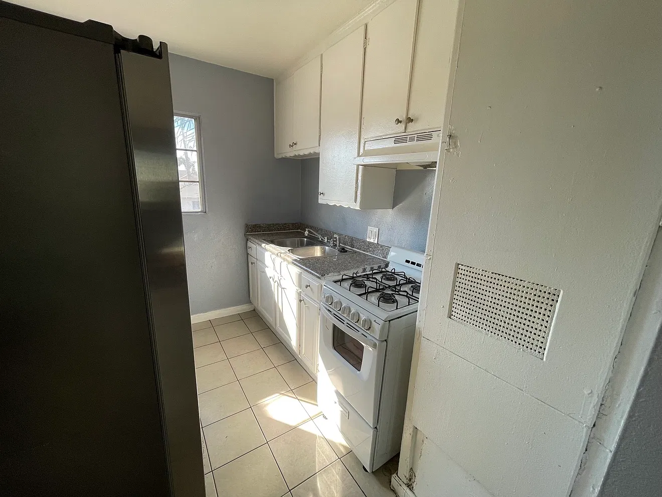 1 bed, 500 sqft, $1,980 — Photo 2