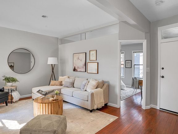 2nd image of 271 Clara St #1A