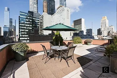 Rented by R New York