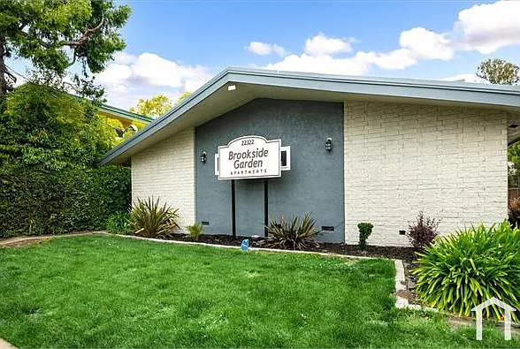 2 bed, 80 sqft, $2,525 — Photo 2
