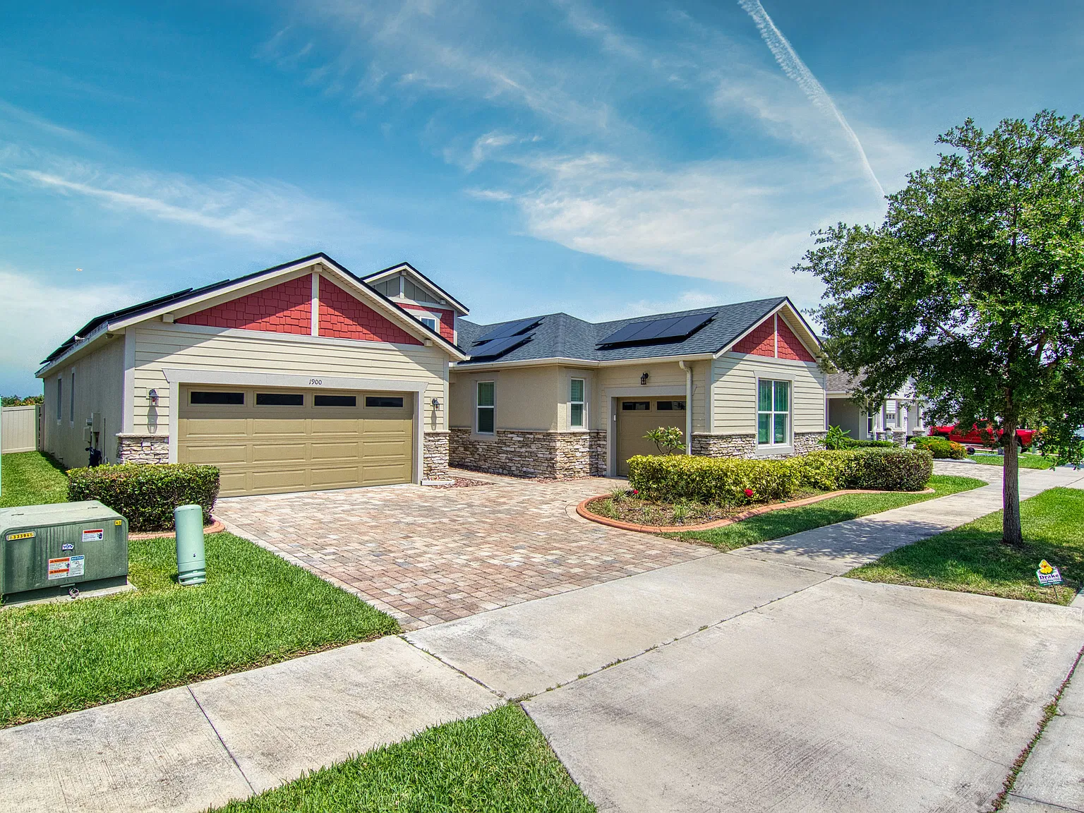 1900 Donahue Dr — Photo 1