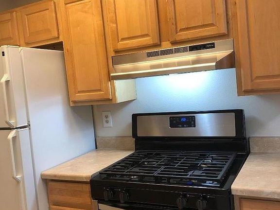 5th image of 420 Richfield Dr #2